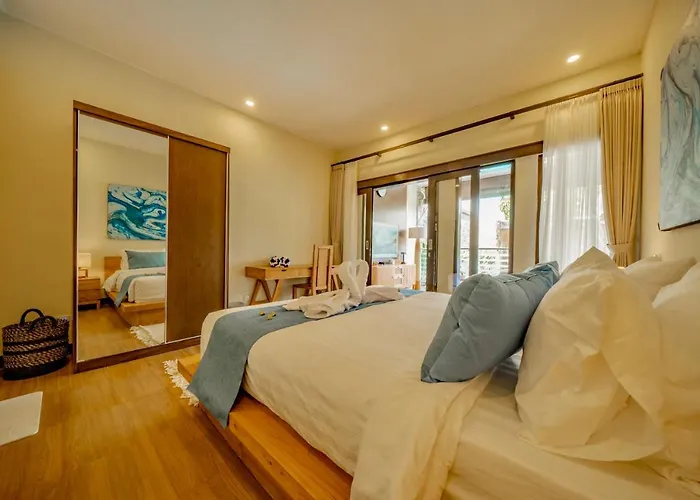 Domino - *new* Luxurious 2br W/ Pool @central