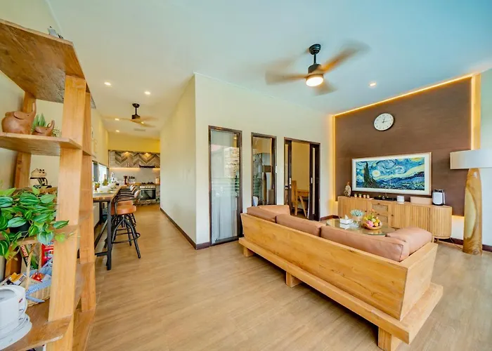 Domino - *new* Luxurious 2br W/ Pool @central Seminyak (Bali)