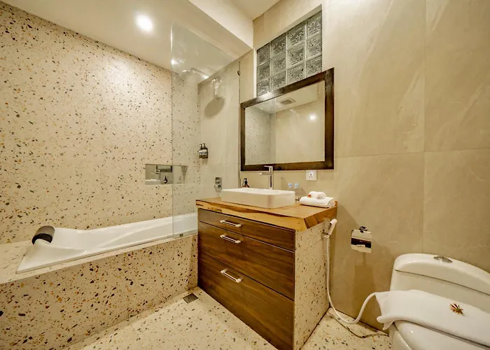 Villa Domino - *new* Luxurious 2br W/ Pool @central *