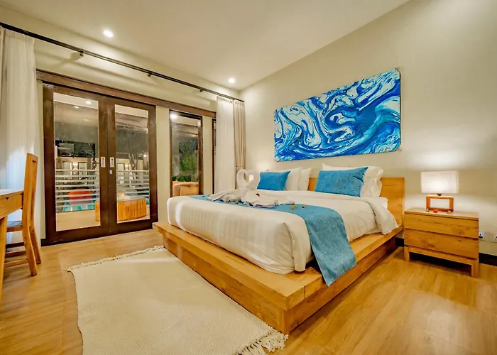 Domino - *new* Luxurious 2br W/ Pool @central